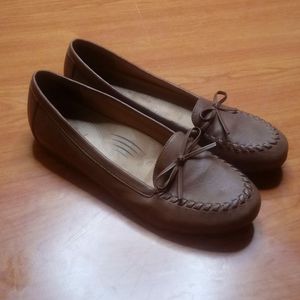 Natural Soul Brown Shoes Size 9